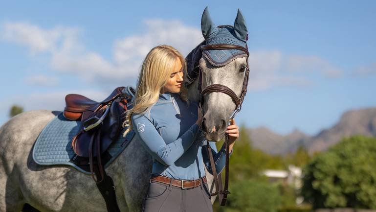 LeMieux Classic Ear Bonnet Ice Blue