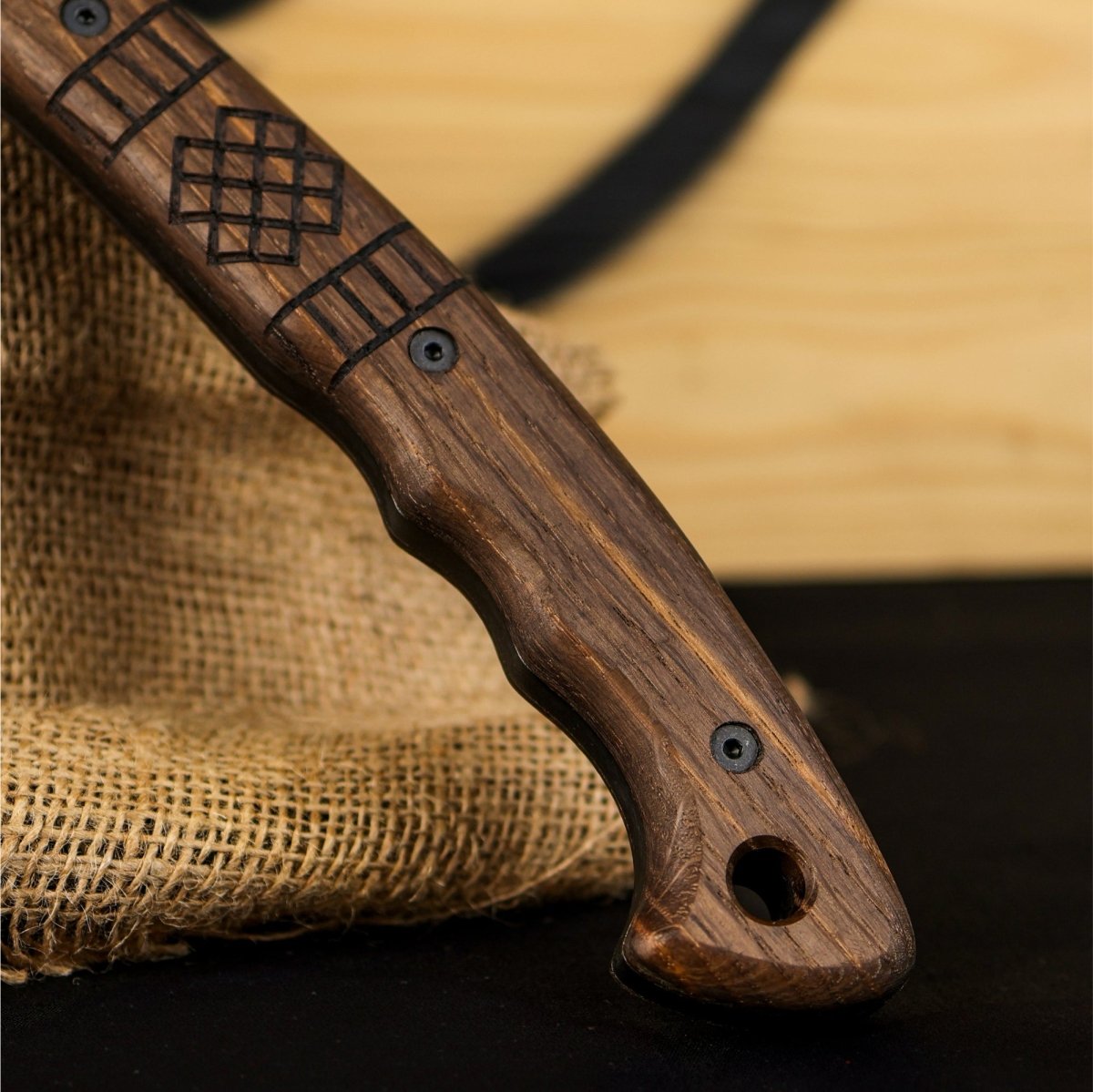 Tribal engraved tomahawk "Navaro"